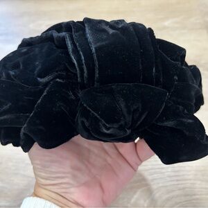 Vintage Elegant Black Velvet Beanie
